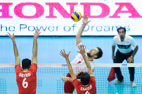 دیدار والیبال تیم‌های ملی ایران و لهستان